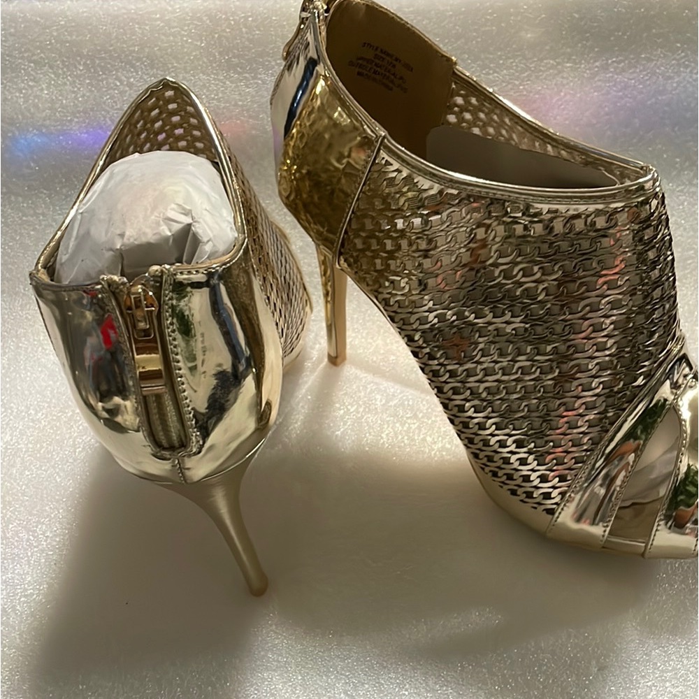Ashley Stewart Gold Mesh Heels - Picture 5 of 6